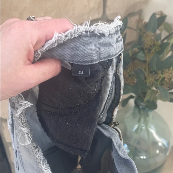 Flying monkey frayed shorts - Picture 3 of 4